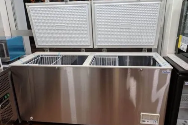 Commercial refrigerator and deep freezer